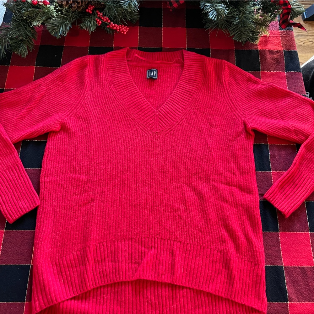 Gap size Medium red sweater